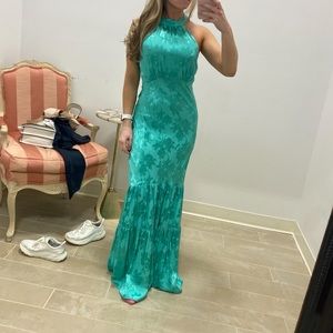 Saylor Everleigh Halter Neck Dress